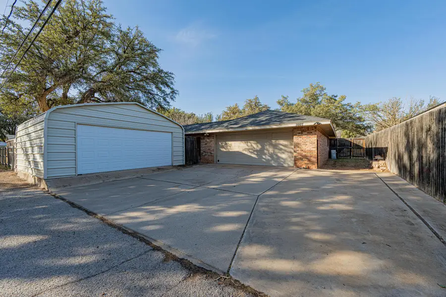 3807 Crestgate Avenue, Midland, TX 79707 - #3