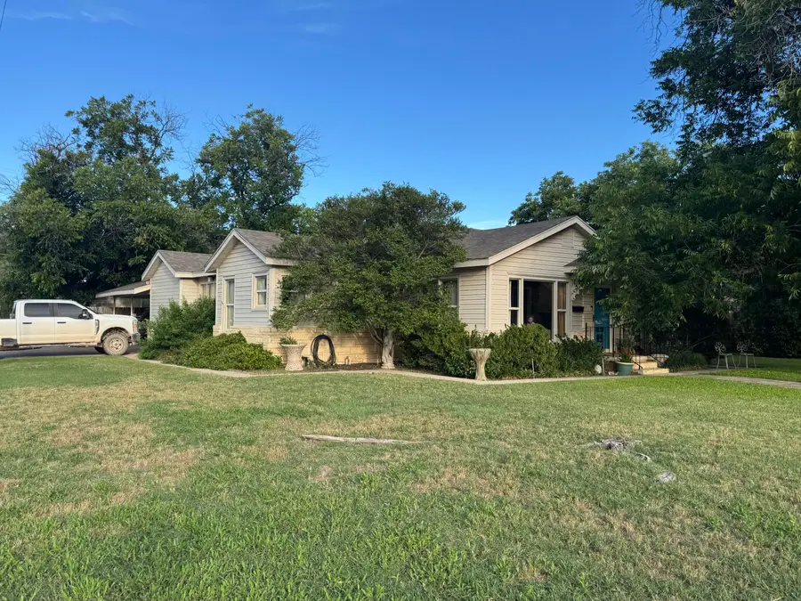1402 S Park Street, San Angelo, TX 76901 - #2