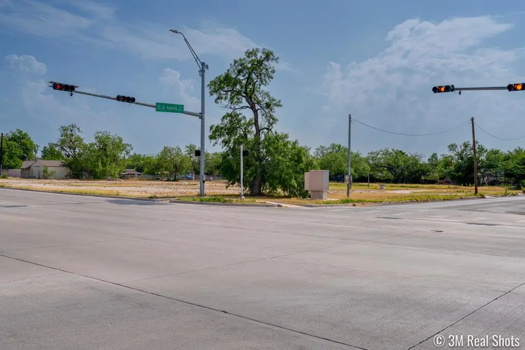 6 N Bell Street, San Angelo, TX 76903 - #1