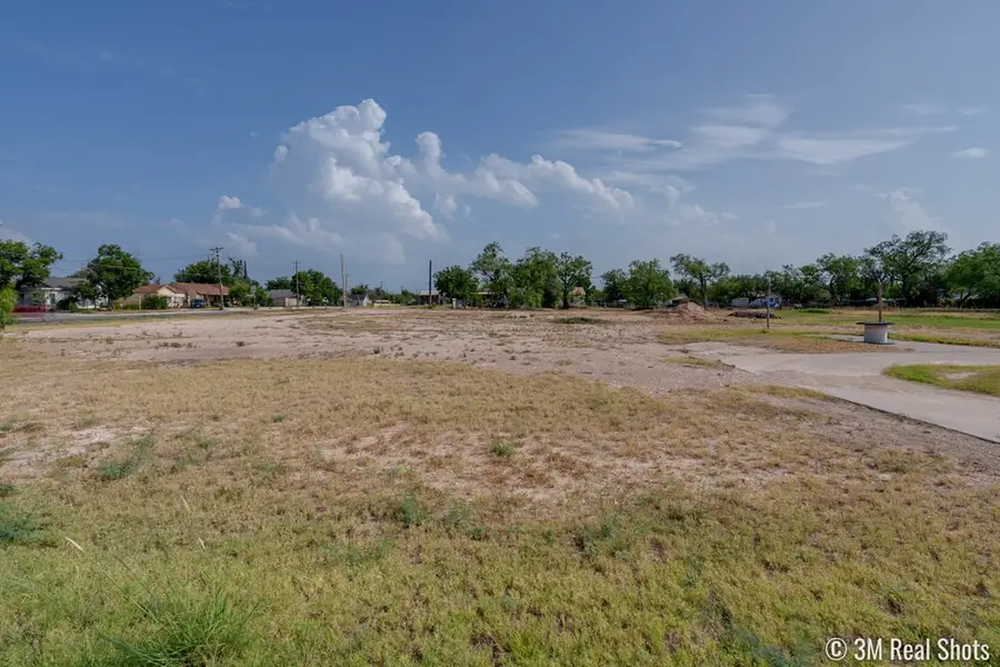 6 N Bell Street, San Angelo, TX 76903 - #2