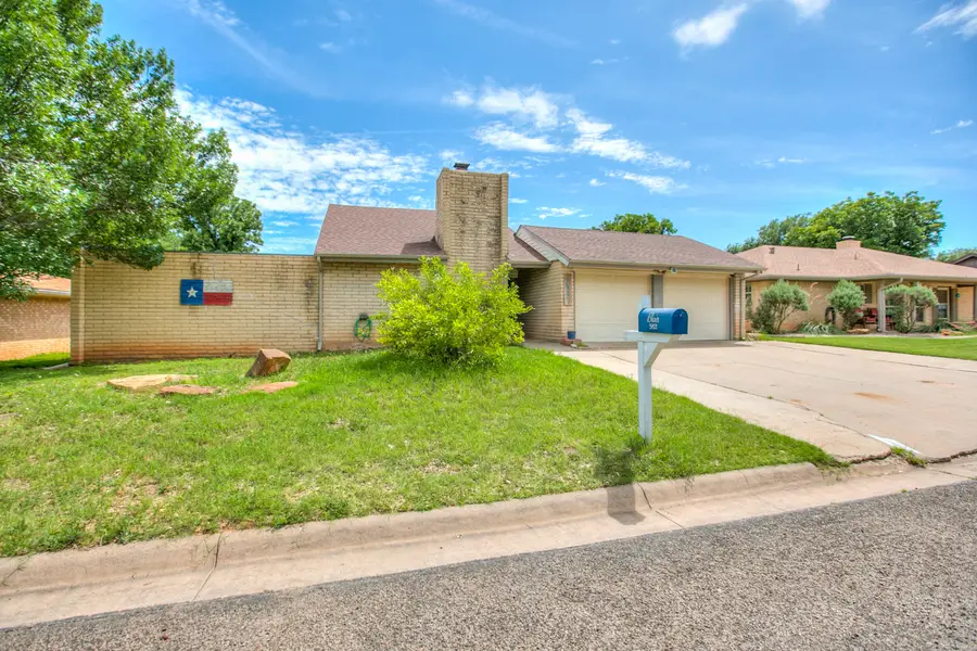 3821 Driftwood Drive, San Angelo, TX 76904 - #2