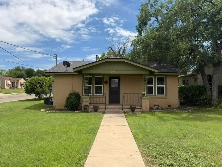 1801 W Avenue I, San Angelo, TX 76901 - #2