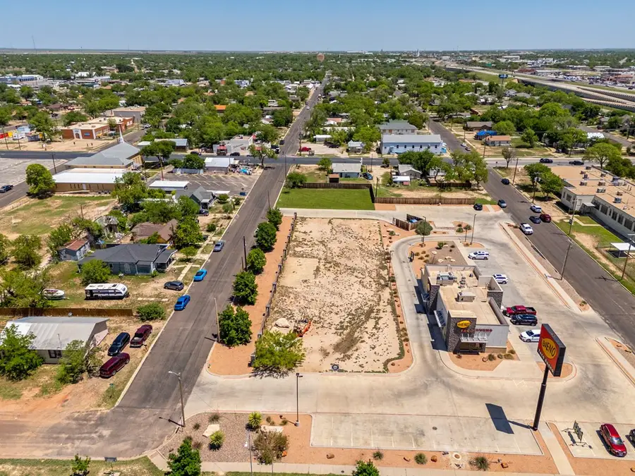 330 W 9th Street, San Angelo, TX 76903 - #3