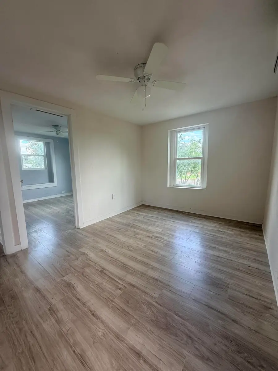 1306 E 17th Street, San Angelo, TX 76903 - #2
