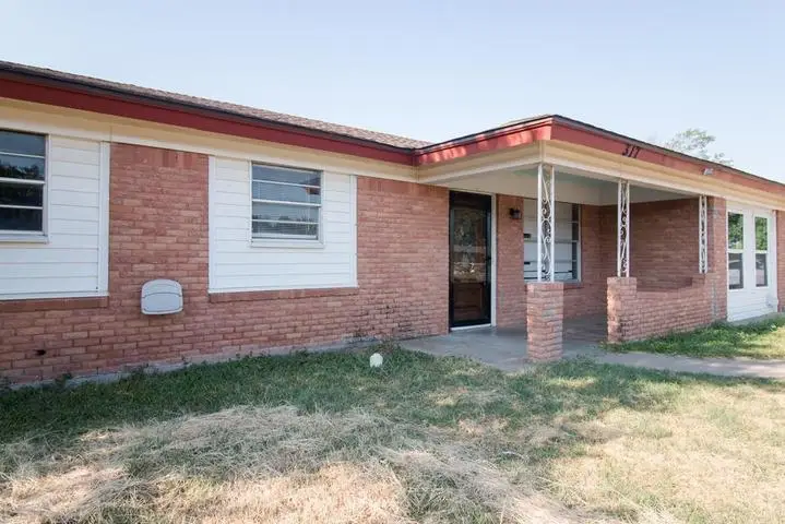 317 Van Zandt Street, San Angelo, TX 76905 - #1