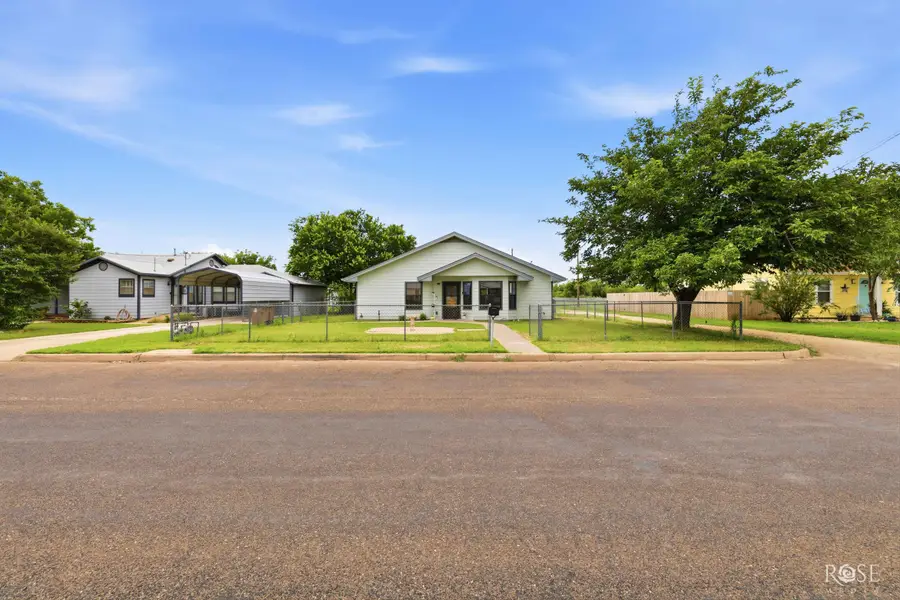 57 W 34th Street, San Angelo, TX 76903 - #2