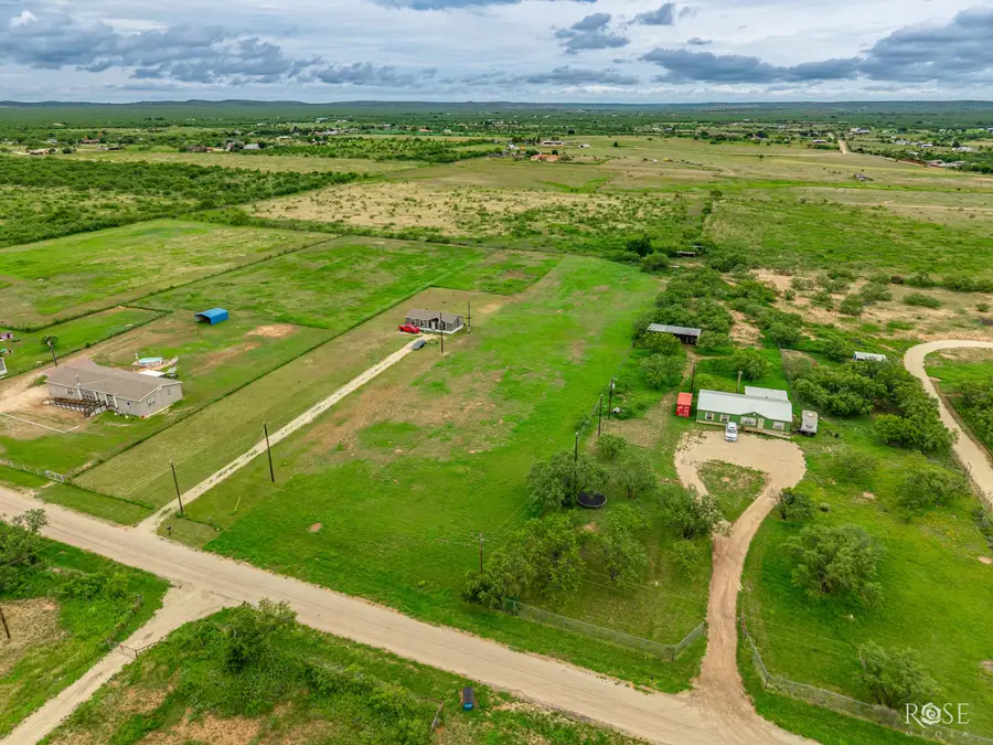 1704 Bramlett Lane, San Angelo, TX 76905 - #3