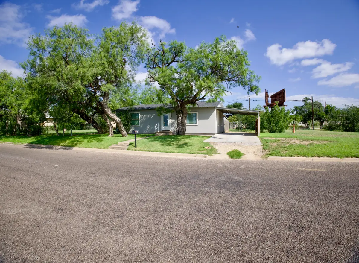 108 W 5th Street, San Angelo, TX 76903 - #1