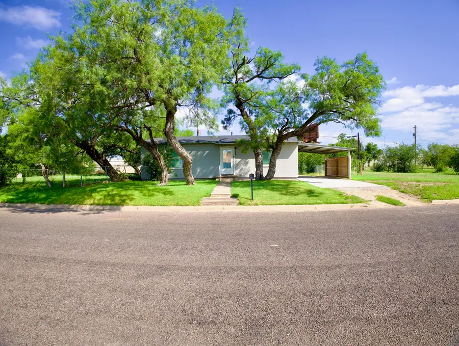 108 W 5th Street, San Angelo, TX 76903 - #2