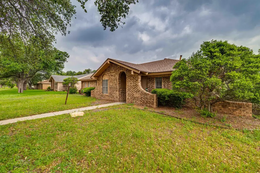 2814 Canyon Creek Drive, San Angelo, TX 76904 - #3