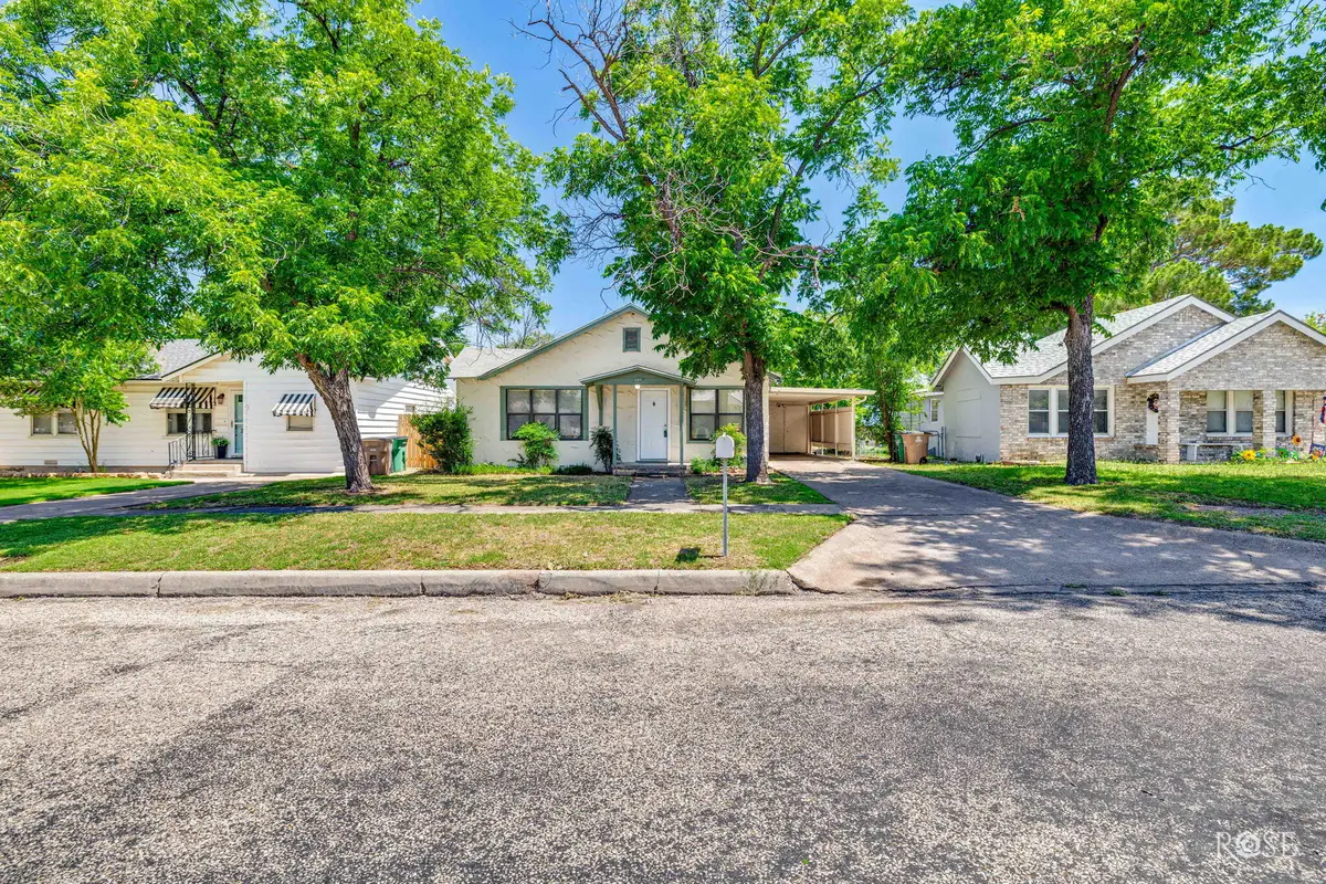 2213 W Ave L, San Angelo, TX 76901 - #1