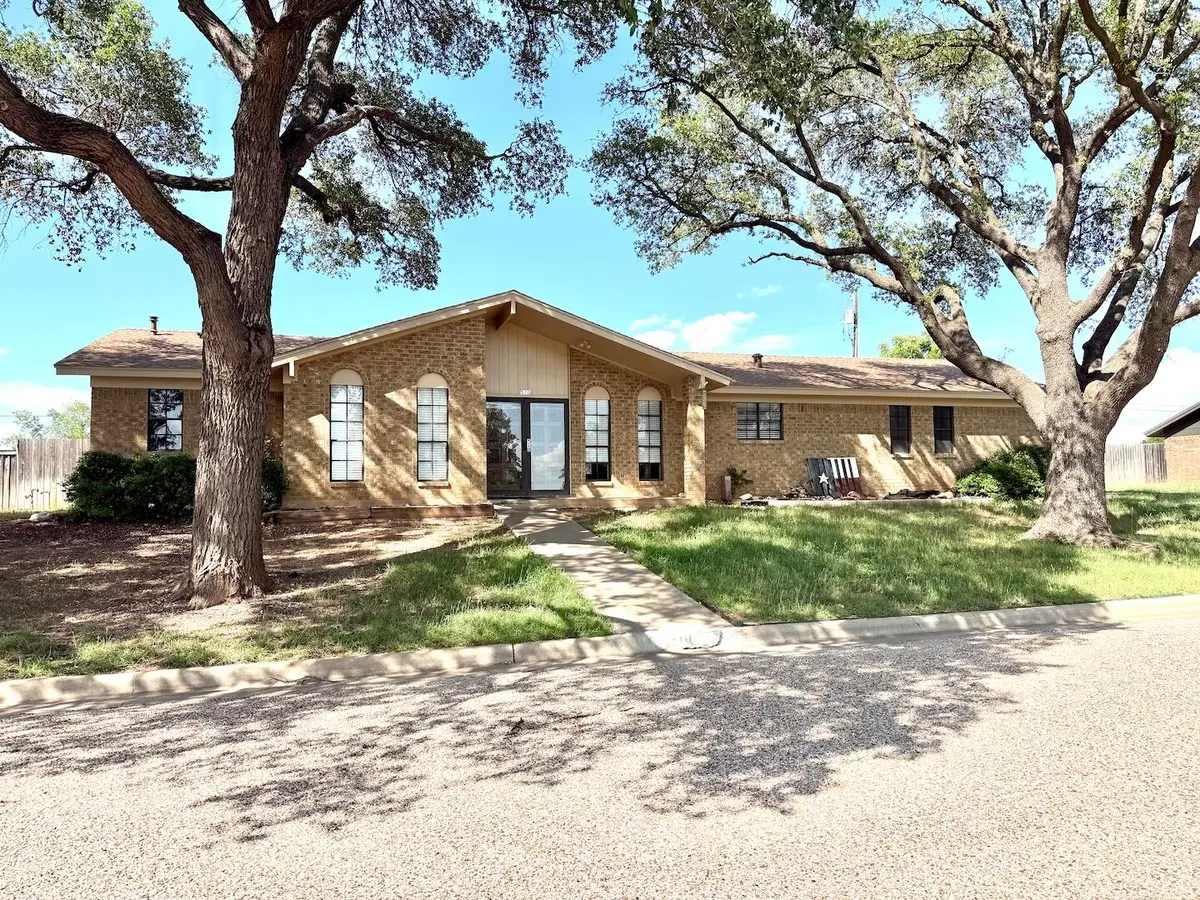 510 Overland Trail, Robert Lee, TX 76945 - #1