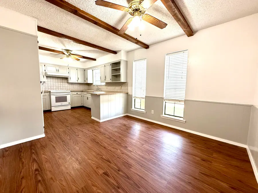 510 Overland Trail, Robert Lee, TX 76945 - #2