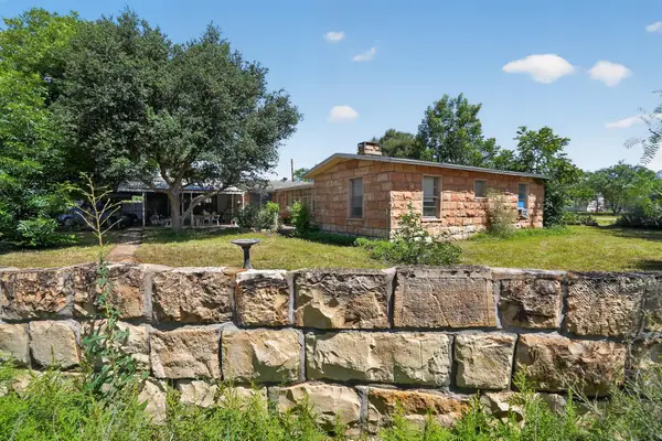 319 Zero Street, Robert Lee, TX 76945