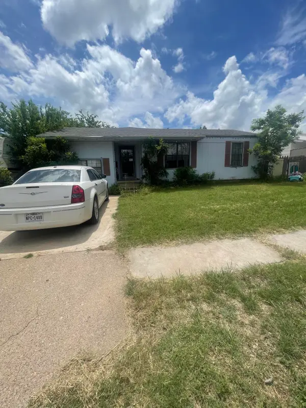 305 Broad Avenue, Ballinger, TX 76821