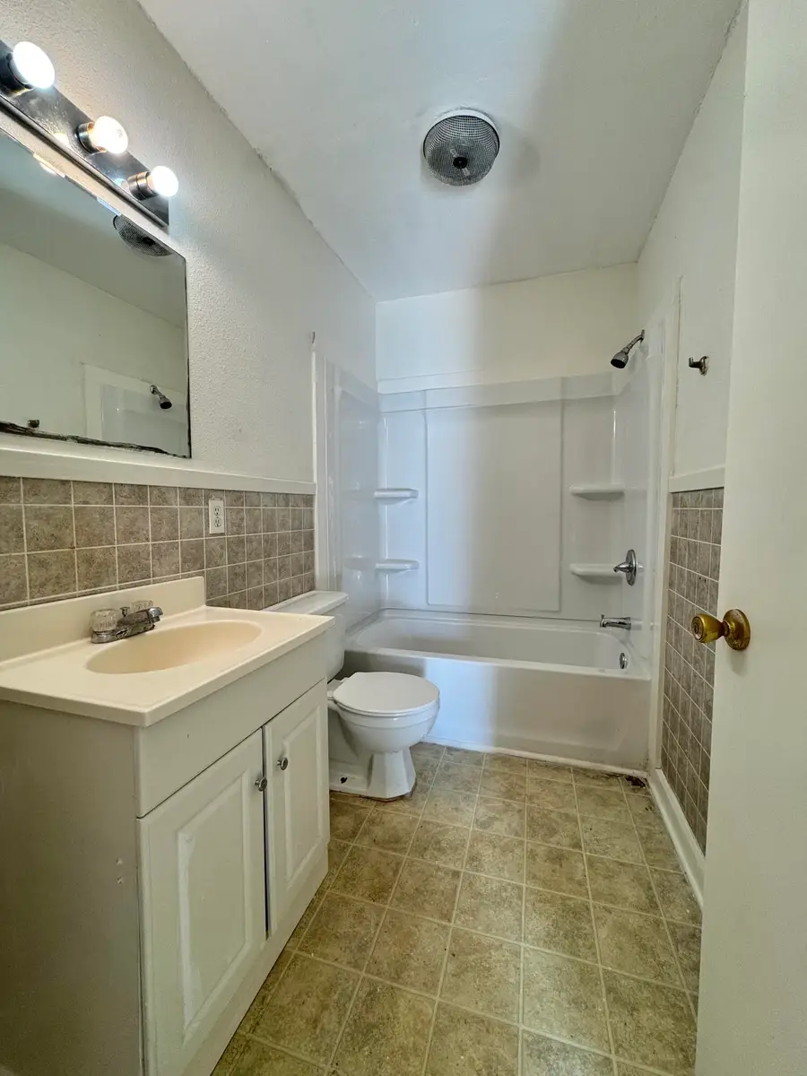 132 E 11th Street, San Angelo, TX 76903 - #3