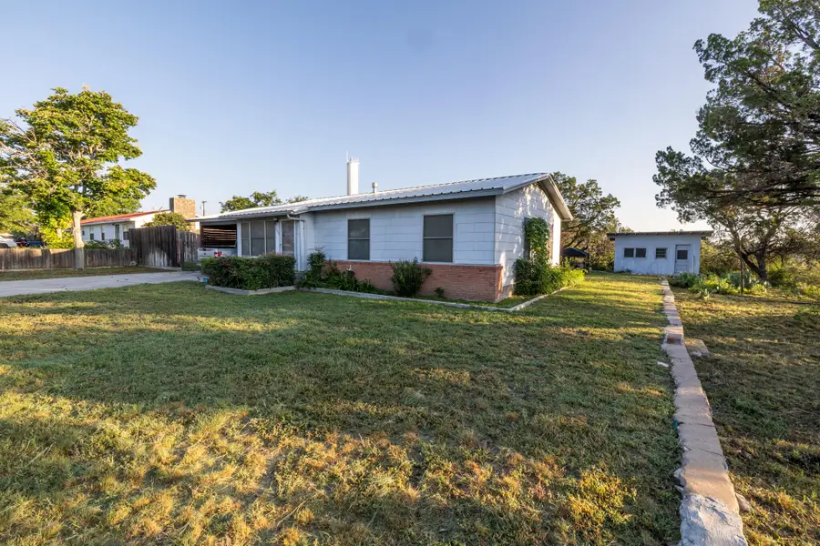1208 Beall Street, Ozona, TX 76943 - #2