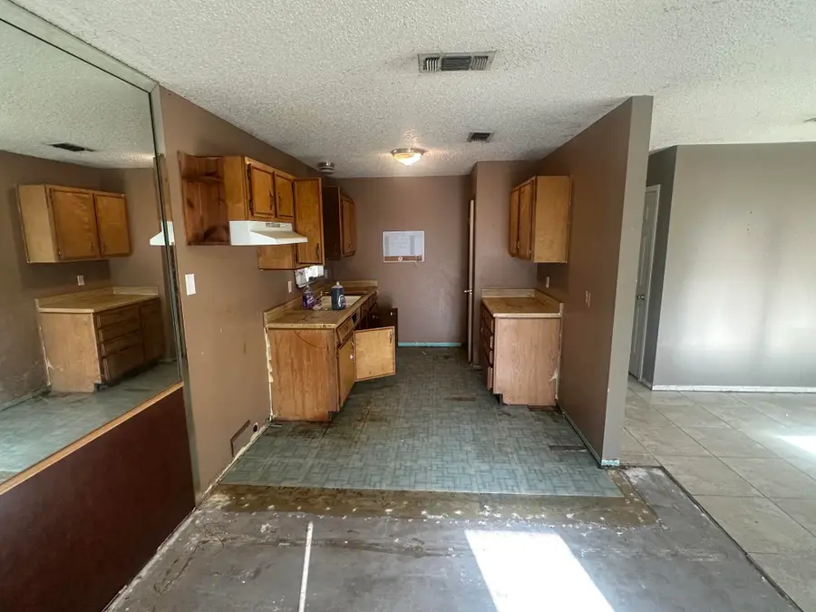 1606 Linda Lee Drive, San Angelo, TX 76905 - #3