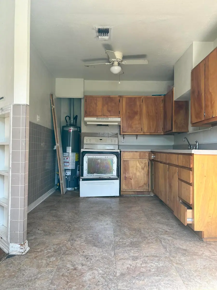 40 W 30th Street, San Angelo, TX 76903 - #3