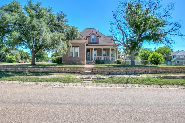 308 N 6th Street, Ballinger, TX 76821