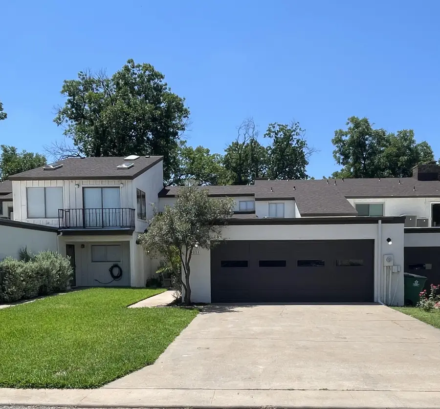 4221 Riverbend Drive, San Angelo, TX 76903 - #2