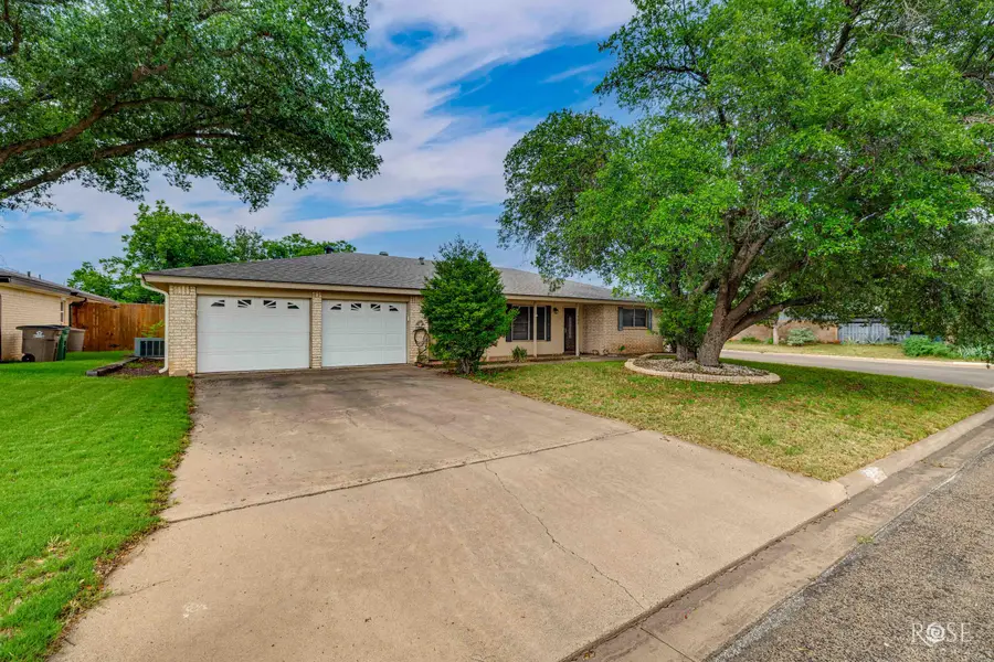 3802 Driftwood Drive, San Angelo, TX 76904 - #3