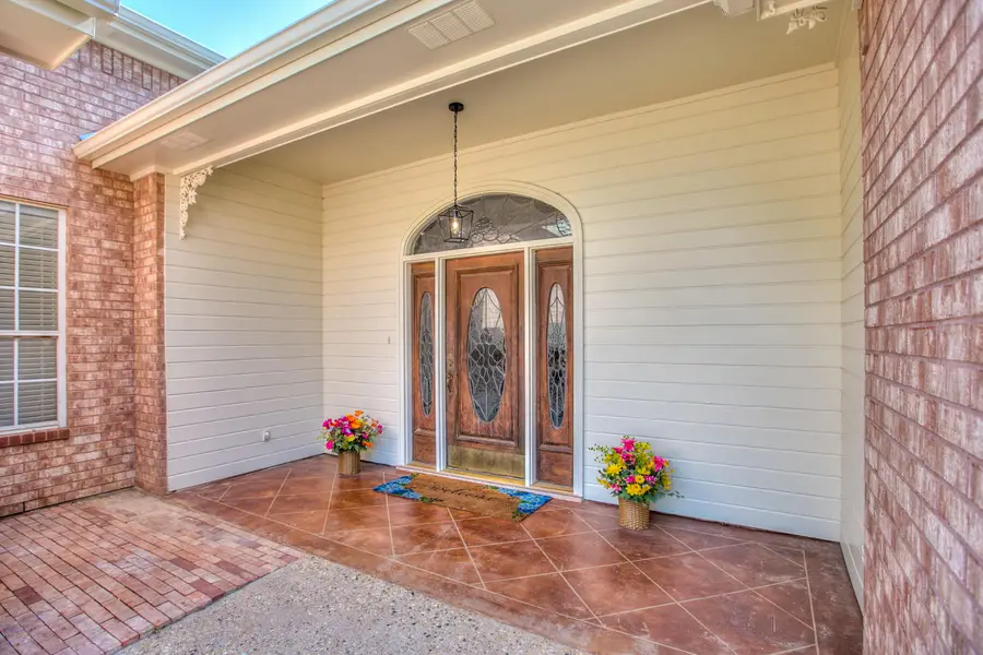 1220 Dorchester Drive, San Angelo, TX 76901 - #2