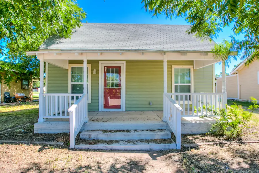 1210 N 8th Street, Ballinger, TX 76821 - #3