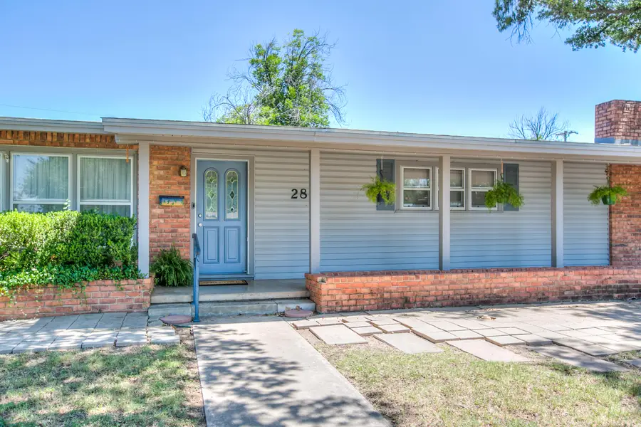 2811 W Twohig Avenue, San Angelo, TX 76901 - #3