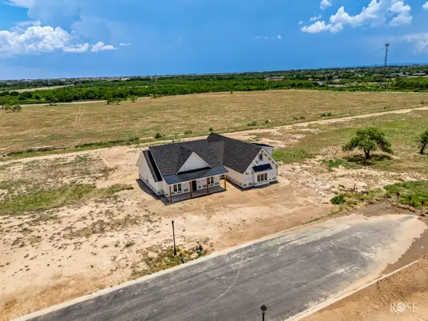 4546 Old Stone Drive, San Angelo, TX 76904