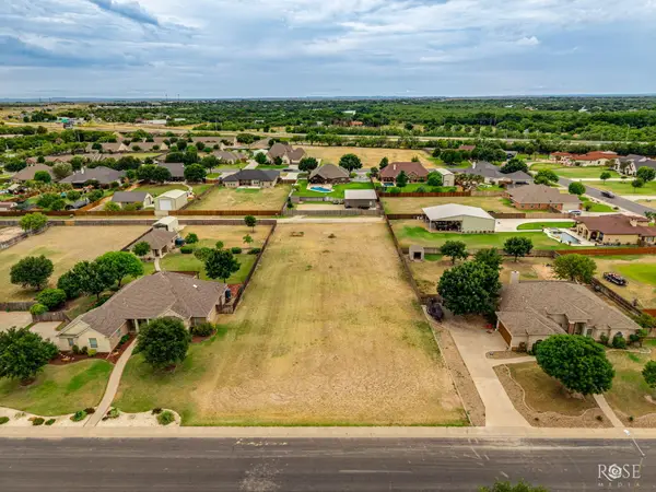 1721 Loganwood Drive, San Angelo, TX 76904