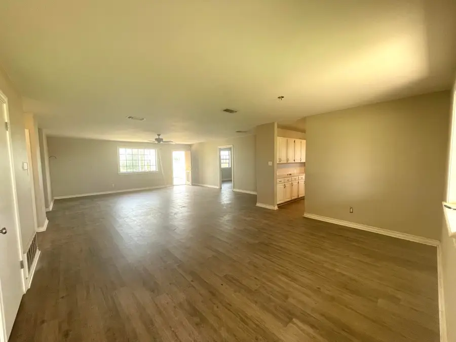 2253 E Valley Drive, San Angelo, TX 76905 - #3