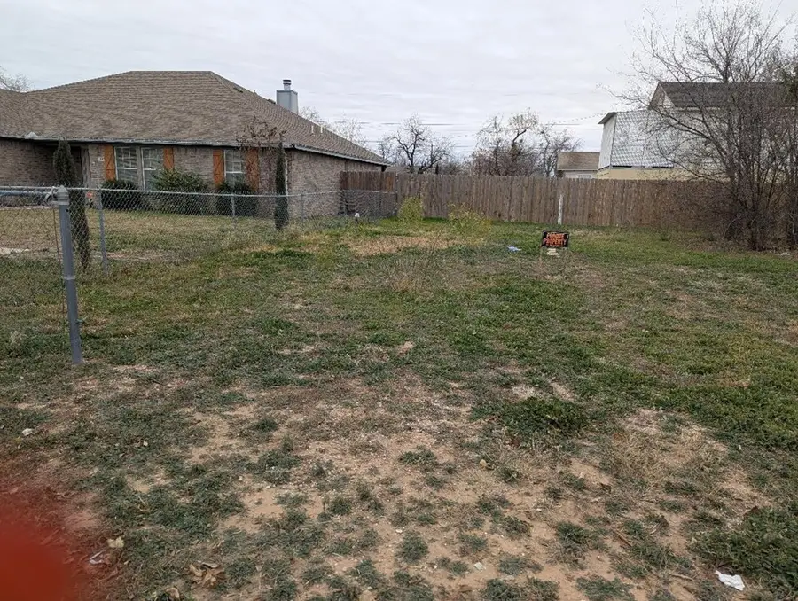 117 W 26th Street, San Angelo, TX 76903 - #2