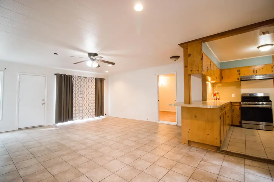 322 N Jackson Street, San Angelo, TX 76901 - #3