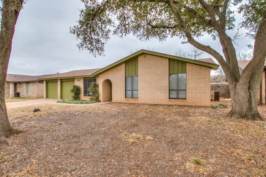 3829 Sandstone Road, San Angelo, TX 76904 - #2