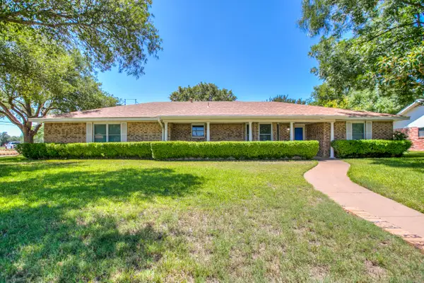 5111 Green Valley Trail, San Angelo, TX 76904