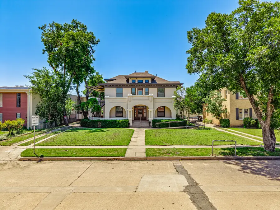 421 W Twohig Avenue, San Angelo, TX 76903 - #2