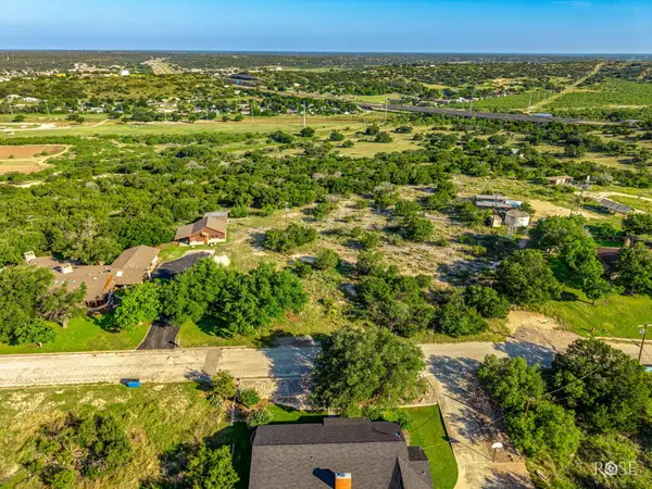 207, 209, 211 Hilltop Street, Sonora, TX 76950