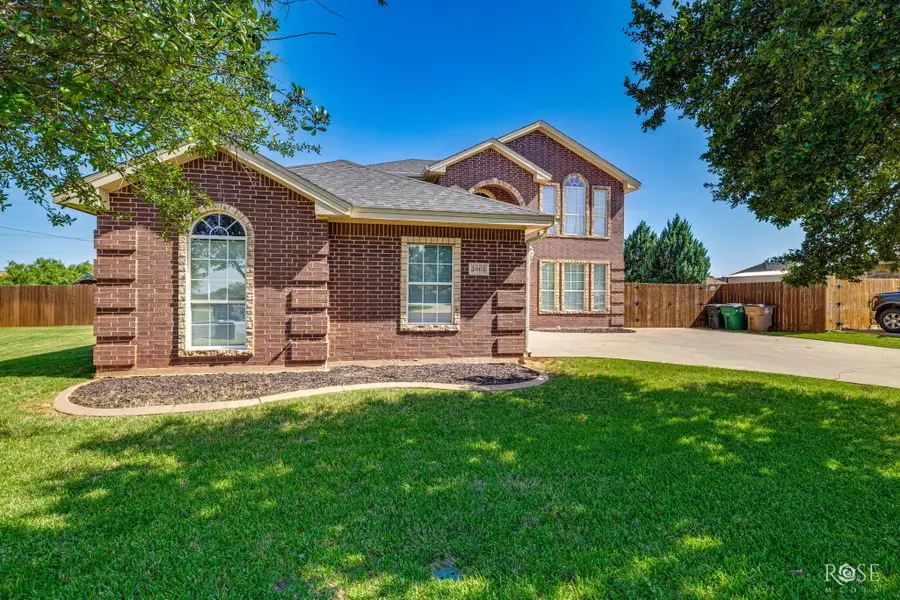 5805 Lyndhurst Drive, San Angelo, TX 76901 - #2