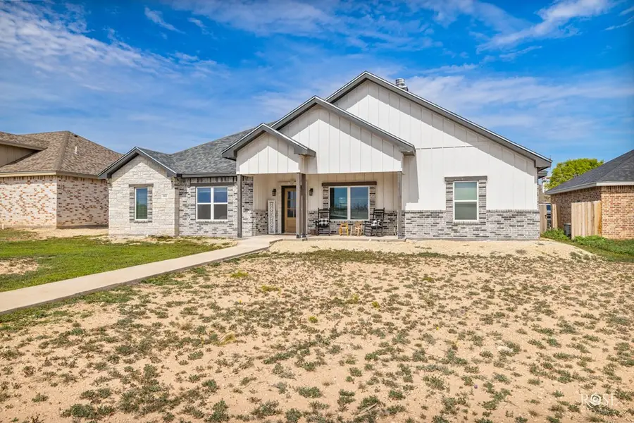 3422 Twin Mountain Drive, San Angelo, TX 76904 - #2