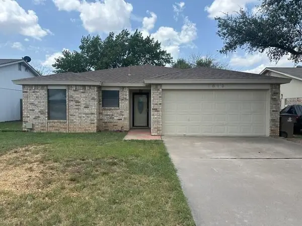 1813 La Mesa Lane, San Angelo, TX 76905