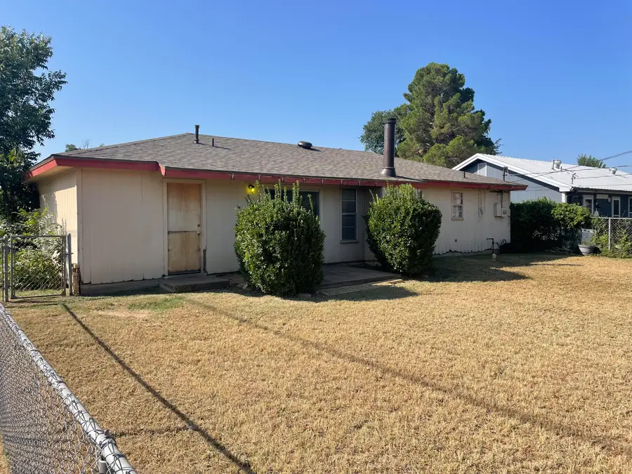 126 E 23rd Street, San Angelo, TX 76903 - #2