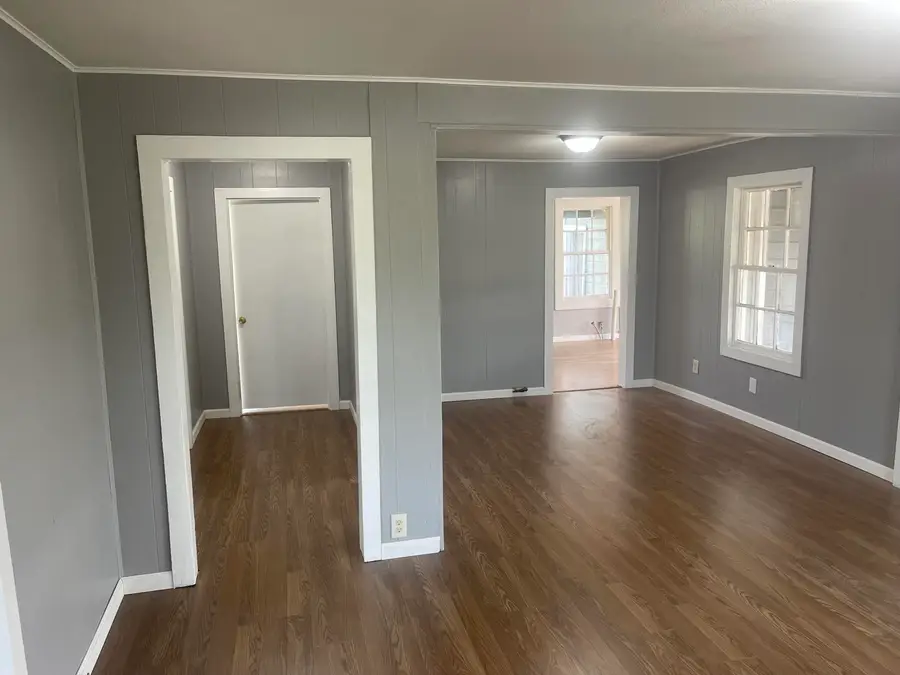 717 W Cedar Street, Coleman, TX 76834 - #3