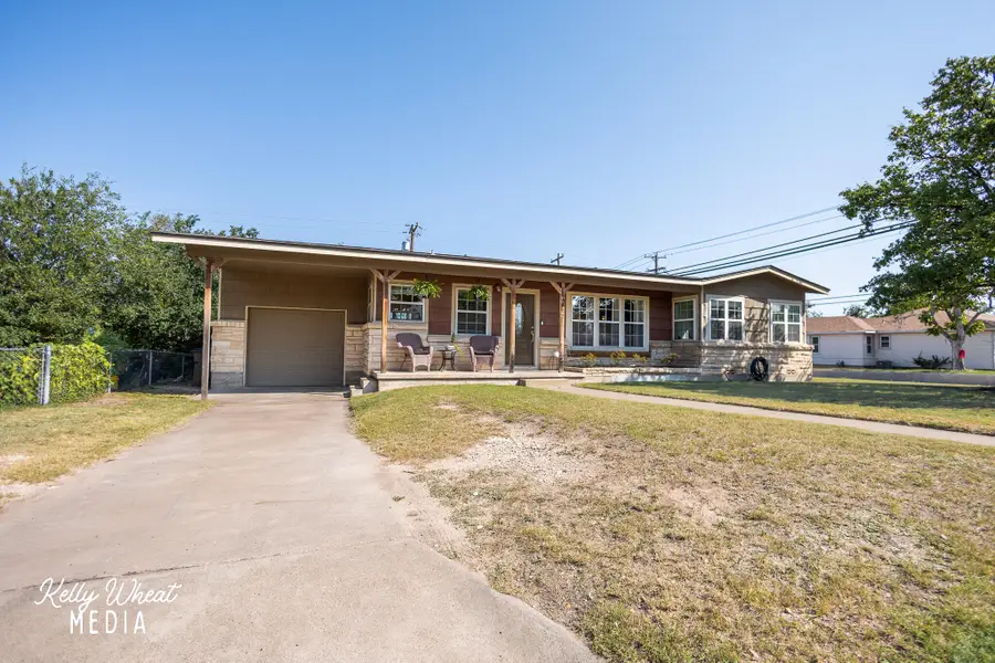 2102 Coleman Street, San Angelo, TX 76901 - #2