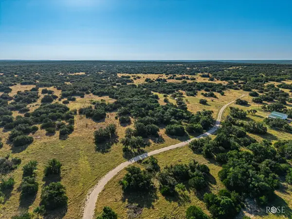 1512 Persimmon, Eldorado, TX 76936