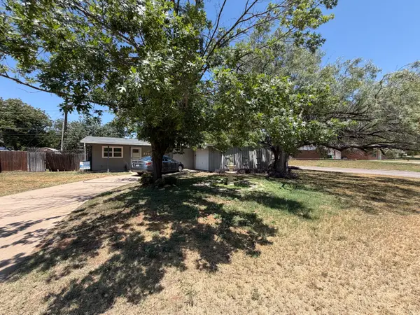 2702 University Avenue, San Angelo, TX 76904