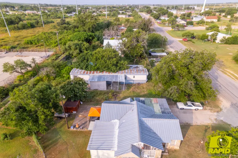 304 S Cottonwood Street, Eldorado, TX 76936 - #3