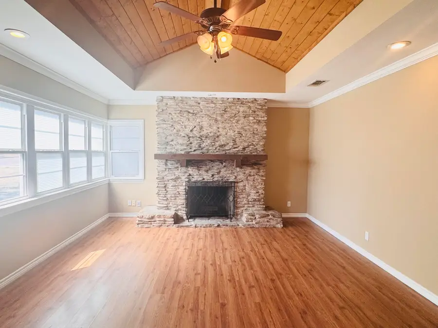 2102 Live Oak Street, San Angelo, TX 76901 - #3