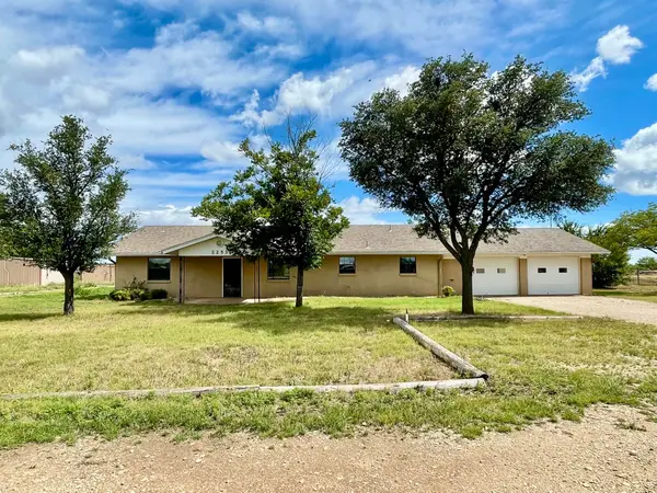 2253 E Valley Drive, San Angelo, TX 76901