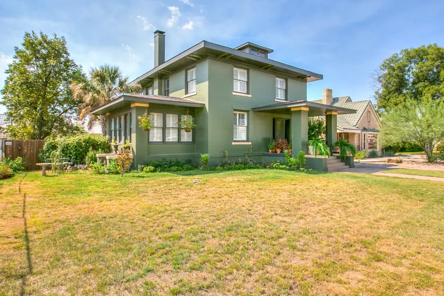 225 W Twohig Avenue, San Angelo, TX 76903 - #2